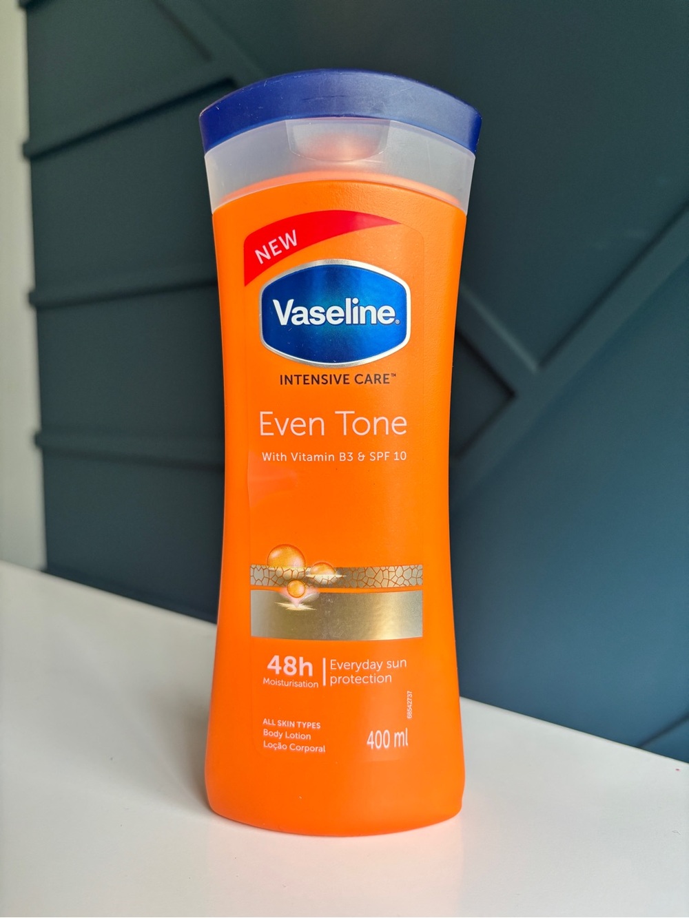 Vaseline Intensive Care Even Tone Body Lotion - 400ml 13.5oz, Vitamin B3 SPF10